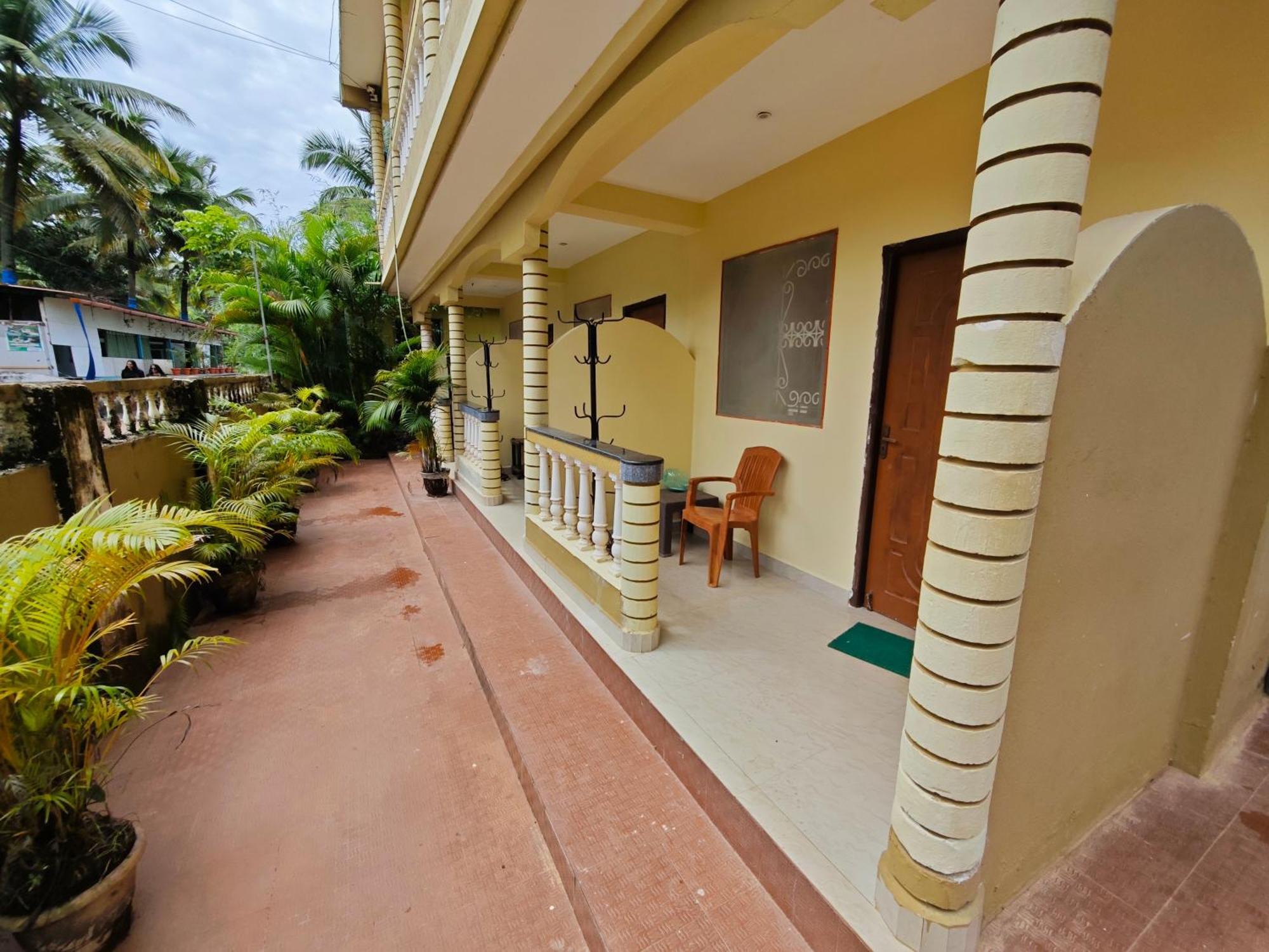 Regina Residency Inn 팔로렘 외부 사진